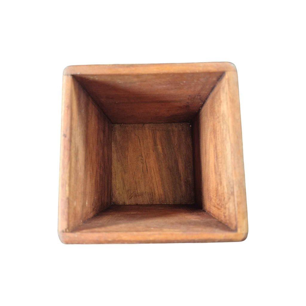 Black Seashell Cafe Box